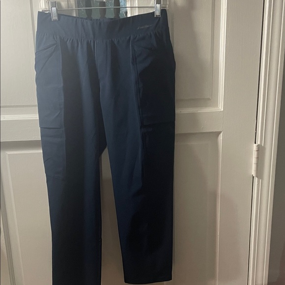 Eddie Bauer Women’s Size 4 Trail Pants Navy Cargo Pockets Hiking Outdoor Stretch - Picture 3 of 15